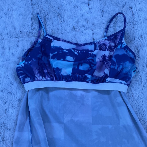 Old Navy Palm Tree Dress. Size: (M) - Picture 3 of 3